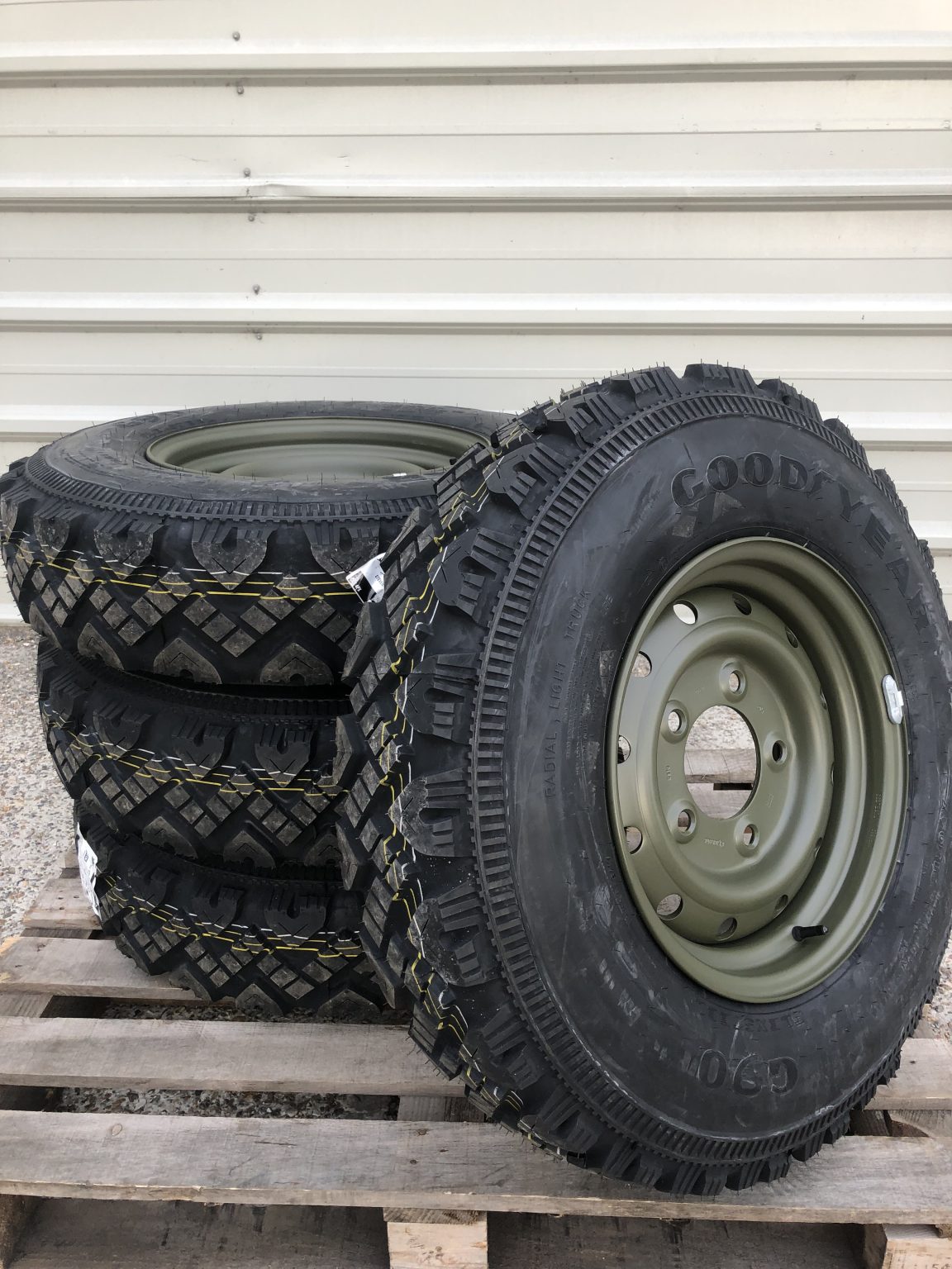 Land Rover Genuine 16″ Wolf Rims fitted with Goodyear G90 7.50r16 Tyres