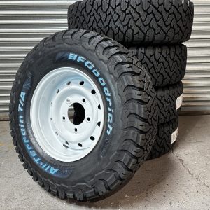 BFGoodrich All Terrain KO3 265/75r16 & White REME 16 x 7J Steel Rims to fit Defender x 5