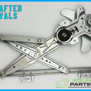 Front Right Manual Window Regulator Defender (2002-2016) - CUH000101