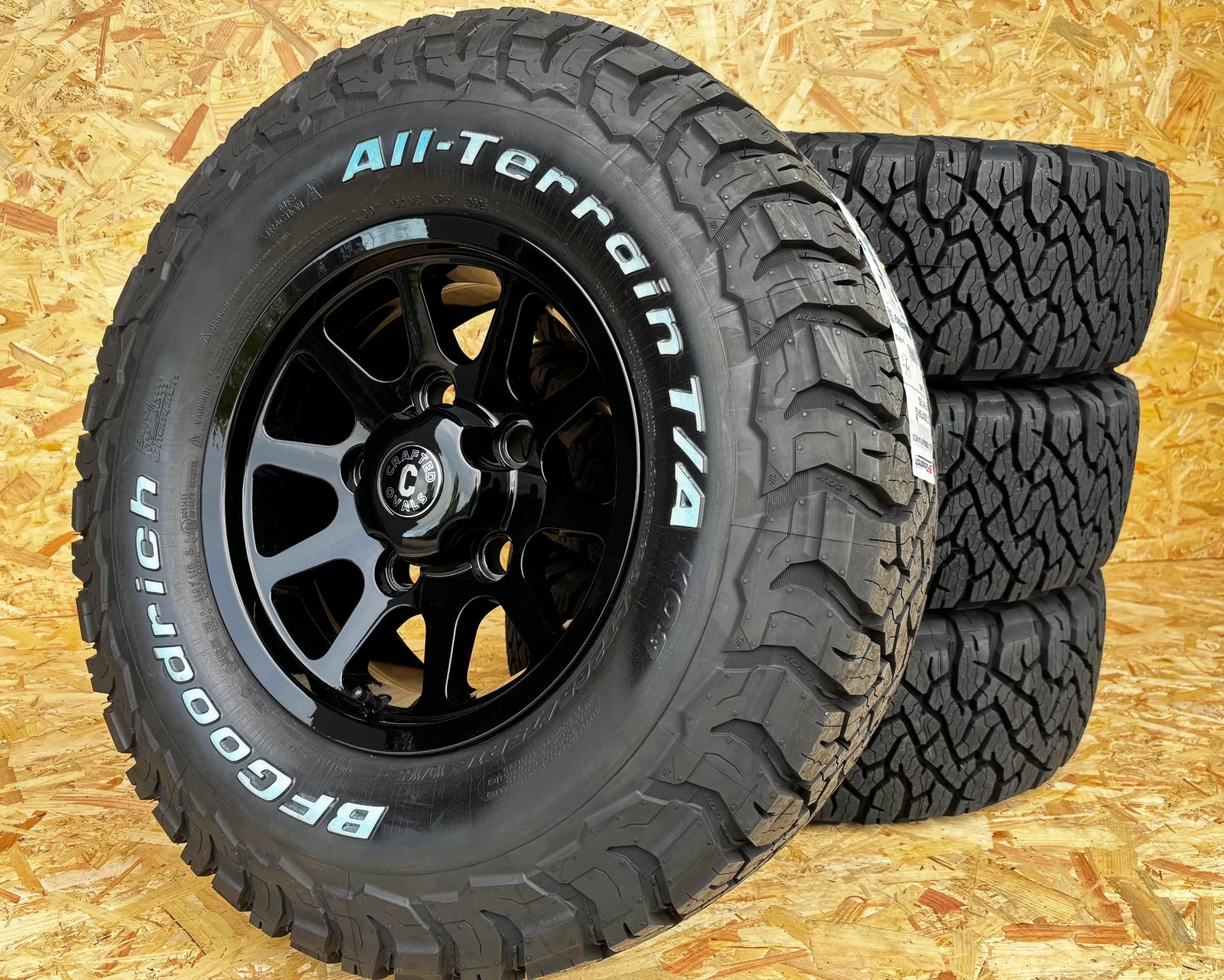 16″ SQUADRON BLACK ALLOYS + BFGOODRICH ALL TERRAIN KO3 – 265/75R16 TYRES X 4