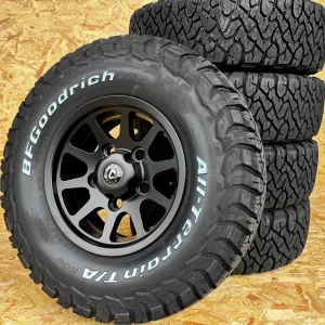 16″ SQUADRON SATIN BLACK ALLOYS + BFGOODRICH ALL TERRAIN KO3 – 265/75R16 TYRES X 5