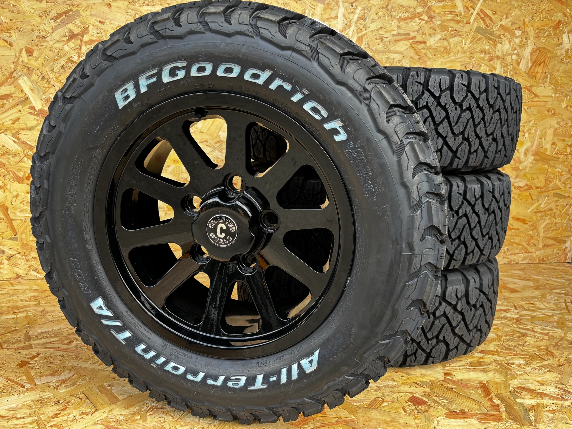 18″ SQUADRON BLACK ALLOYS + BFGOODRICH ALL TERRAIN KO3 – 265/65R18 TYRES X 4