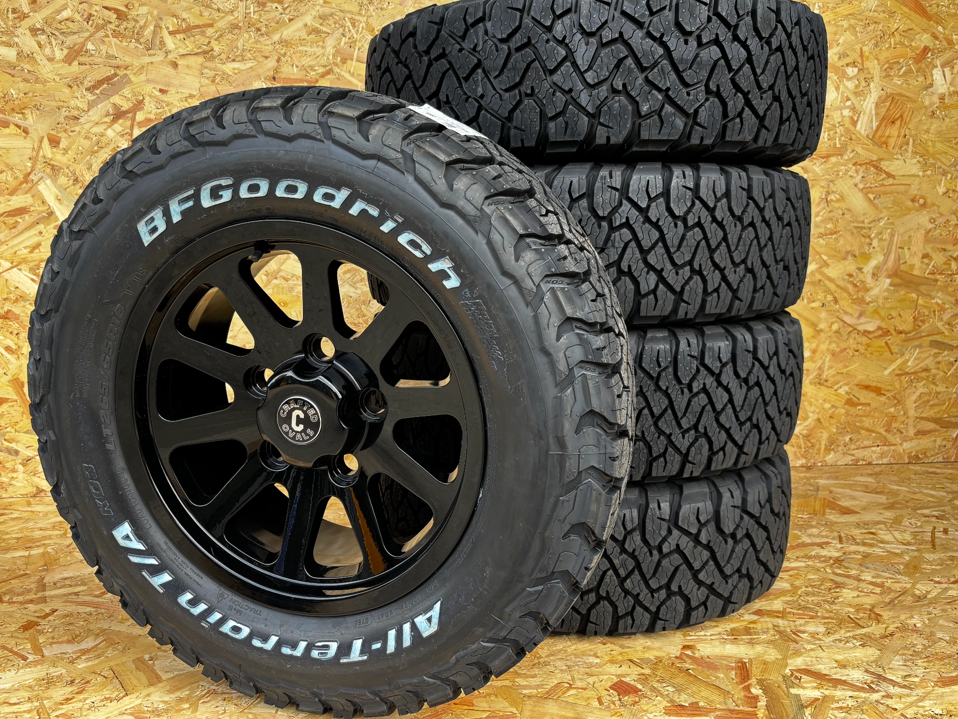 18″ SQUADRON BLACK ALLOYS + BFGOODRICH ALL TERRAIN KO3 – 265/65R18 TYRES X 5