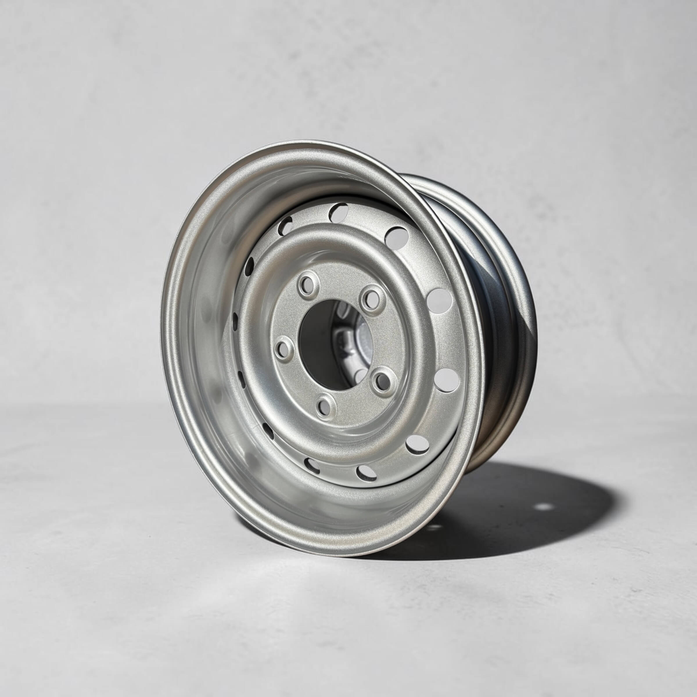 WOLF STYLE 16″ X 6.5 STEEL RIM ET0 – SILVER