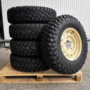 BFGOODRICH MUD TERRAIN KM3 235/85R16 + 16 X 6.5 HD WOLF LIMESTONE RIMS X 5