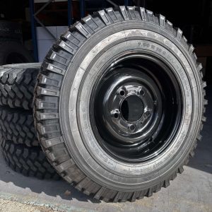 MICHELIN XZL 7.50R16 + 16 X 6.5 CLASSIC GLOSS BLACK RIMS X 4