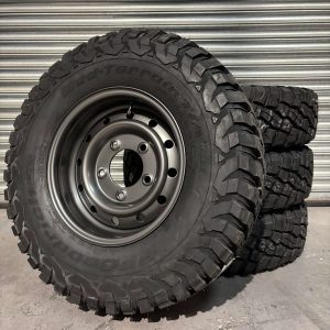 BFGoodrich Mud Terrain KM3 235/85r16 & SATIN GUNMETAL Wolf Style Steel Rims (ET0) to fit Defender x 4